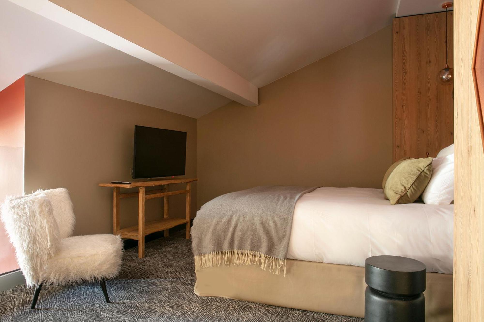 Grandes Rousses Hotel & Spa Alpe d'Huez Dış mekan fotoğraf A room at the hotel